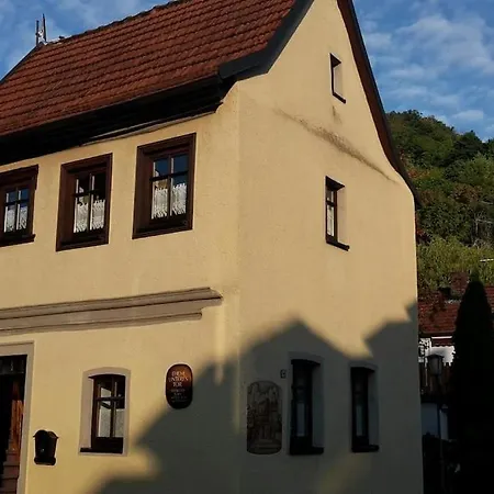 別荘 Nostalgie Erleben Im Historischen Turmwaechterhaus Zeil am Main
